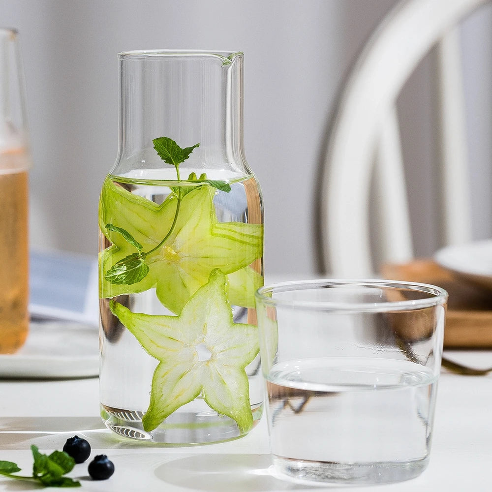 Ensemble de Bouteilles d'Eau en Verre avec Tasse