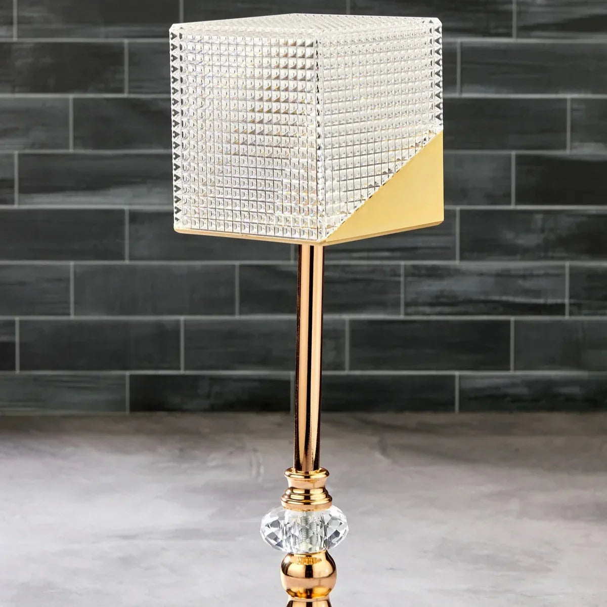 Lampe de Table en Cristal, Éclairage Élégant et Raffiné