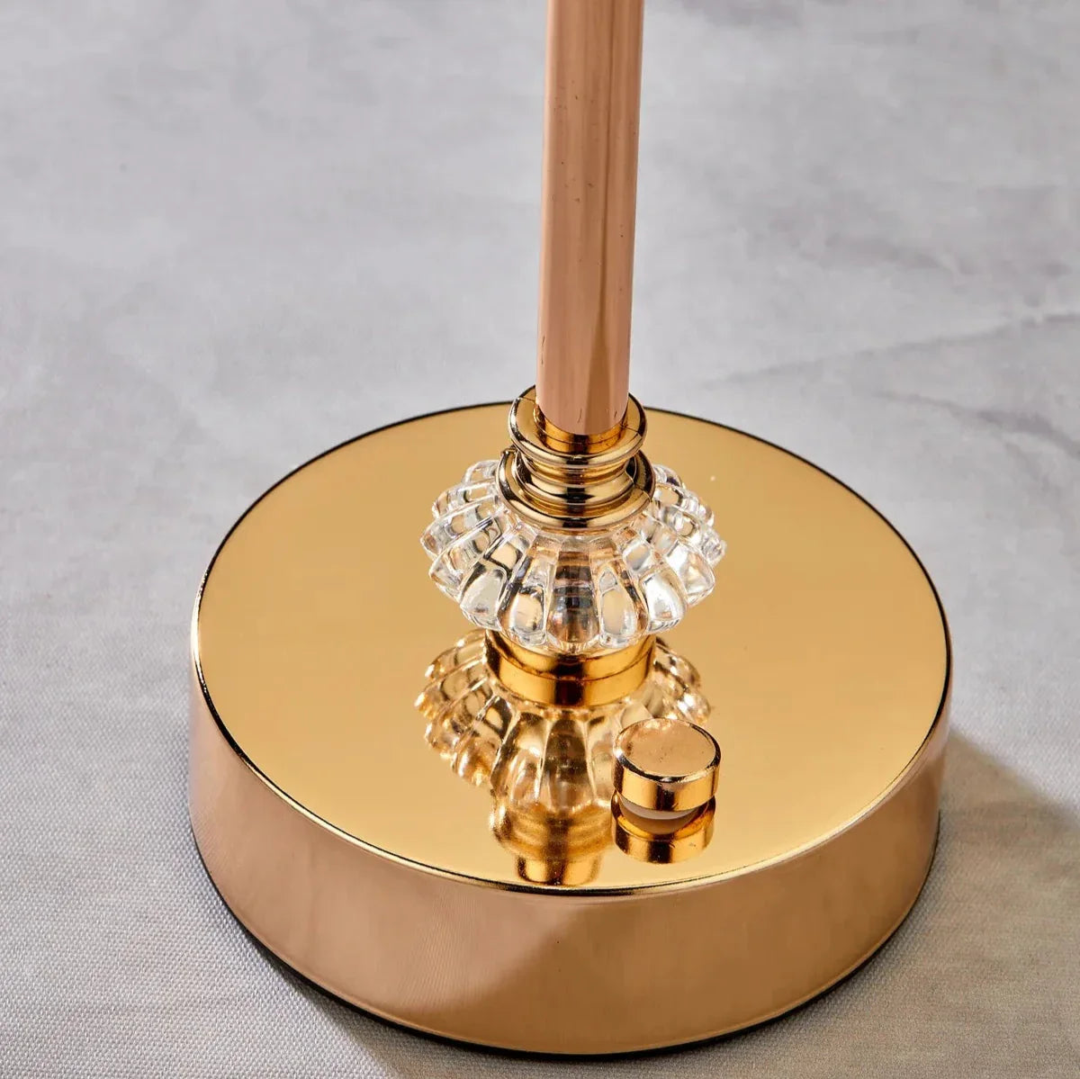 Lampe de Table en Cristal, Éclairage Élégant et Raffiné