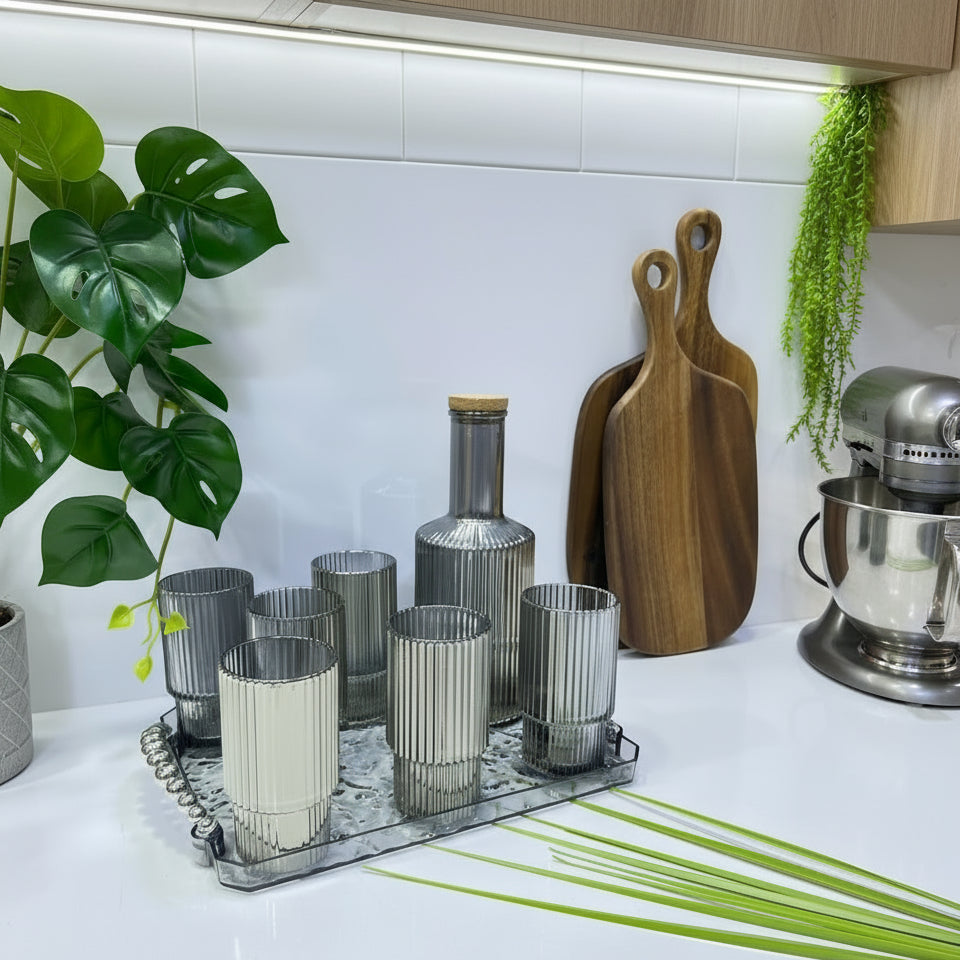 Service à eau en verre doré