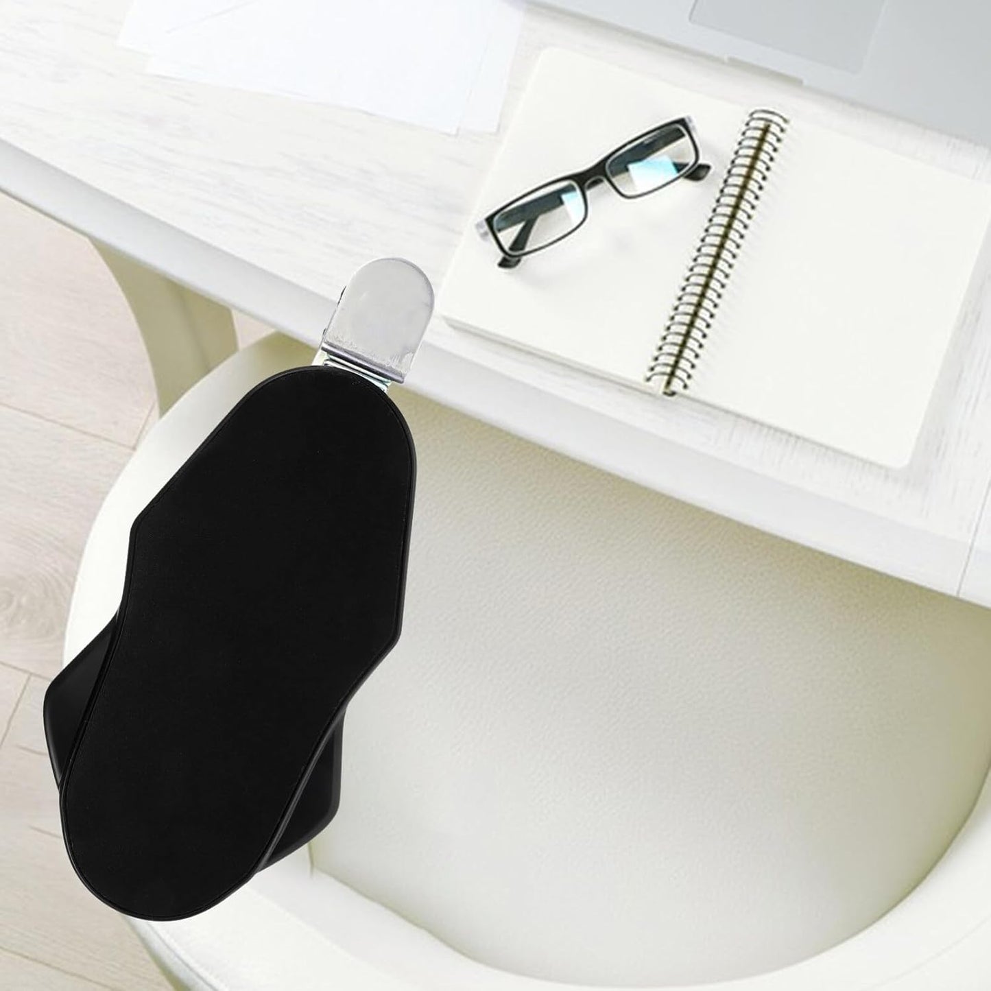 Repose-bras de souris attachable
