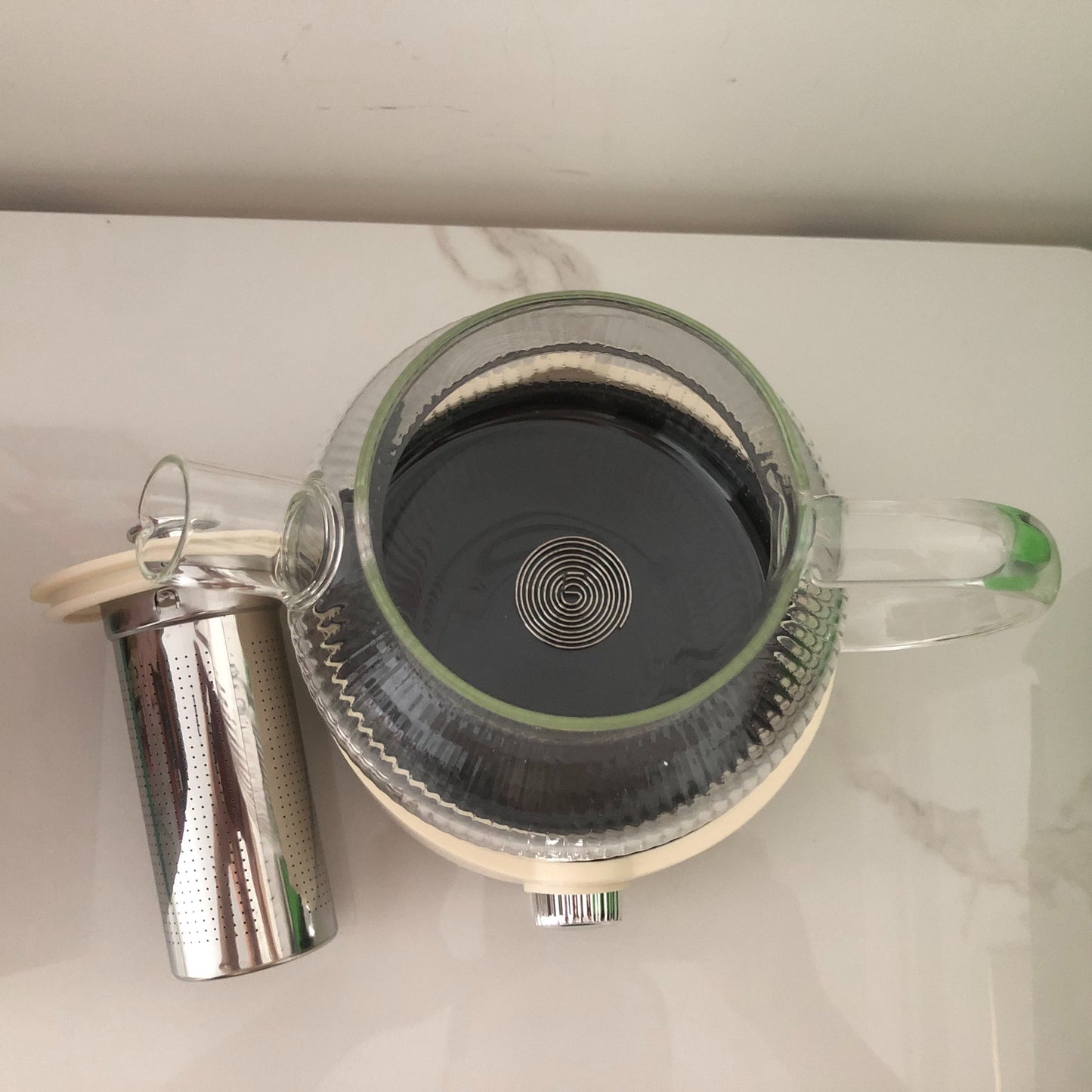 Bouilloire Électrique en Verre Rapide, Élégante et Sécurisée