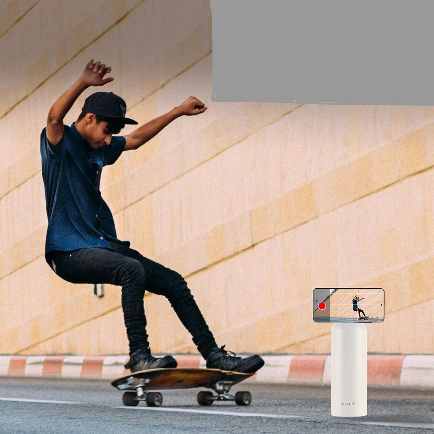 Bouteille Isotherme avec Support de Téléphone Magnétique