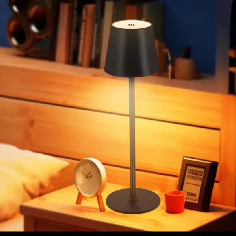 Lampe de Table LED à Commande Tactile Moderne & Rechargeable