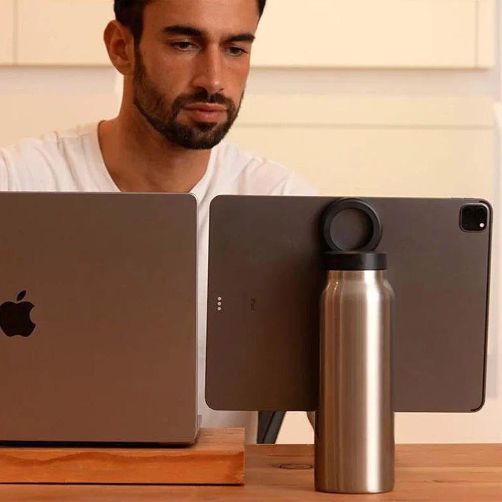 Bouteille Isotherme avec Support de Téléphone Magnétique