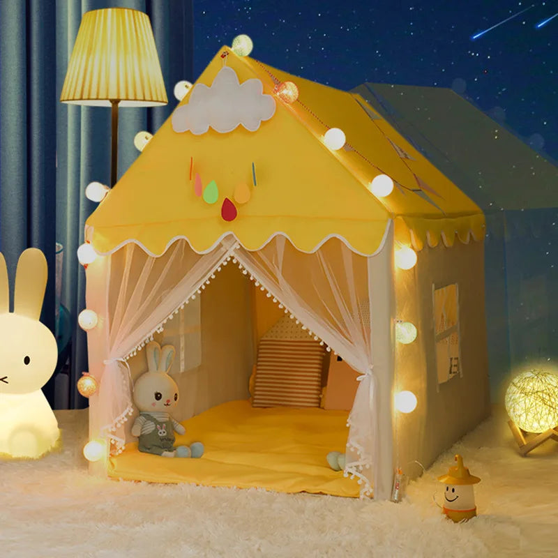 Tente de jeu pour enfants ; Un château de rêve avec une grande superficie.