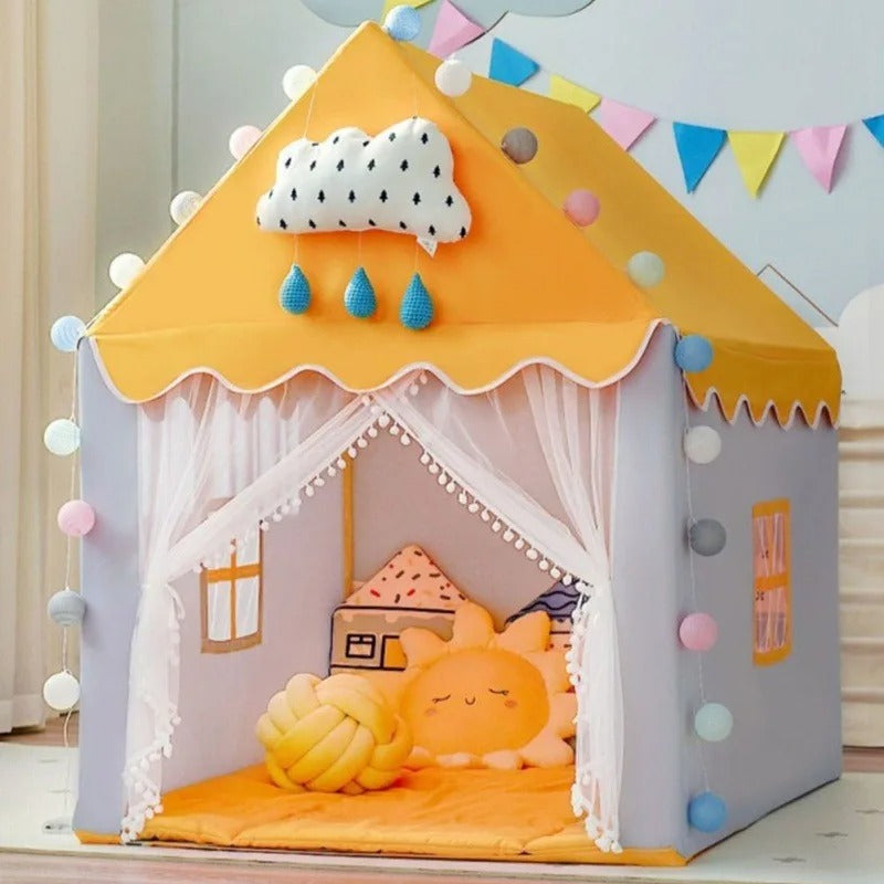 Tente de jeu pour enfants ; Un château de rêve avec une grande superficie.