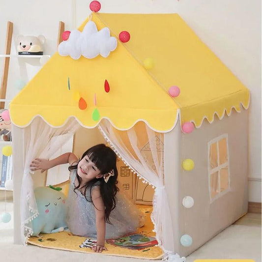 Tente de jeu pour enfants ; Un château de rêve avec une grande superficie.