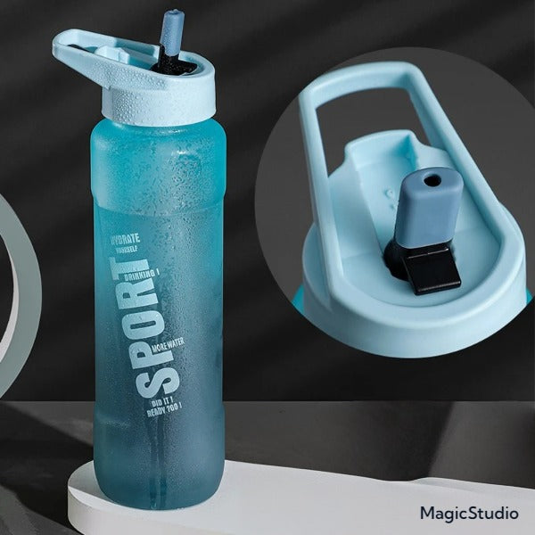 Bouteille d'eau en plastique avec poignée pour sport