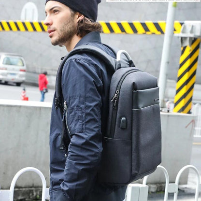 Sac à Dos de Voyage Résistant à l'Eau avec Port USB et Compartiment Laptop 16”