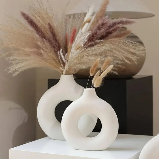 Vases en Céramique Élégants avec Design Étroit