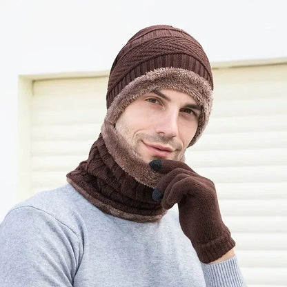 Ensemble bonnet et écharpe d'hiver chaud.