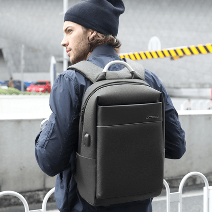 Sac à Dos de Voyage Résistant à l'Eau avec Port USB et Compartiment Laptop 16”