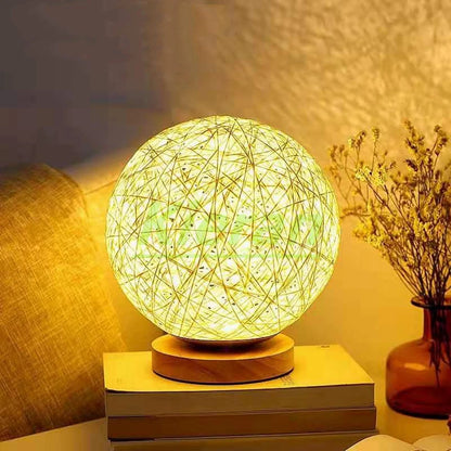 Lampe LED Moderne en Bois Massif avec Boule de Rotin