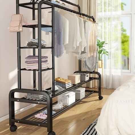 Étagères modernes en fer métallique pour chambre à coucher.