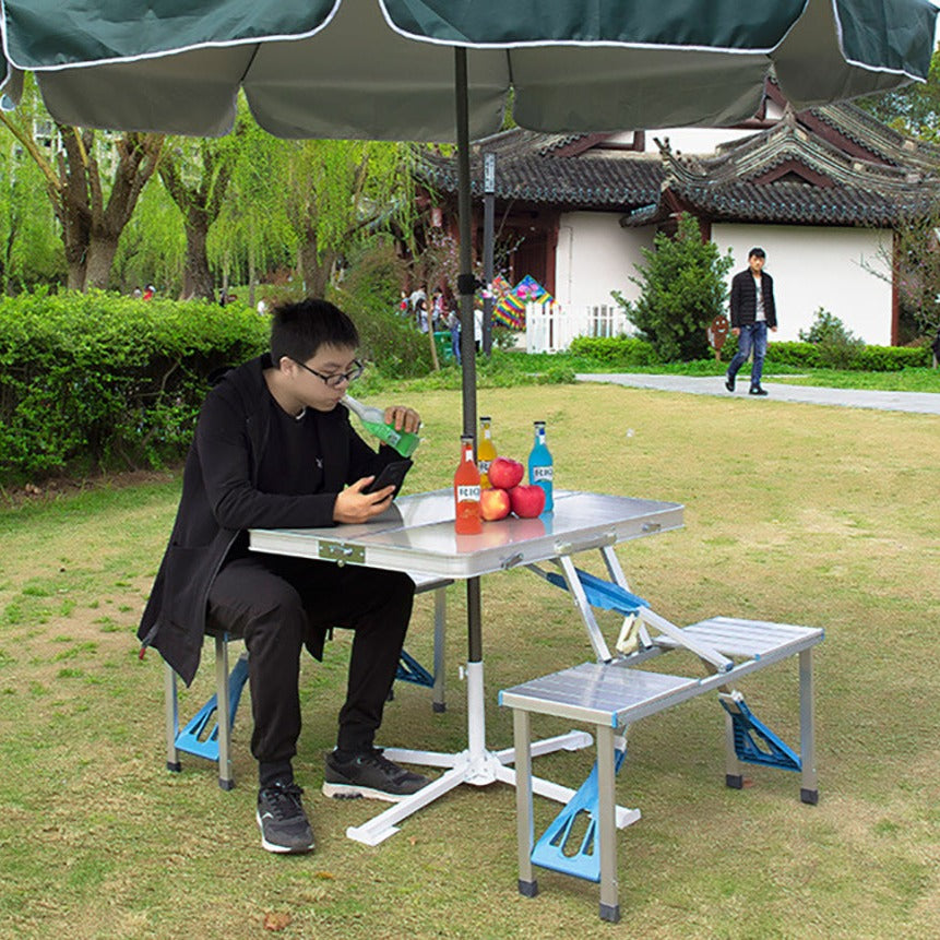 Table et chaises pliantes d'extérieur