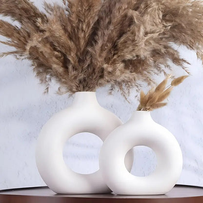 Vases en Céramique Élégants avec Design Étroit