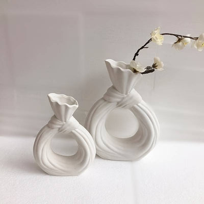 Vase en céramique blanche pour une décoration d'intérieur moderne, 2 pcs.