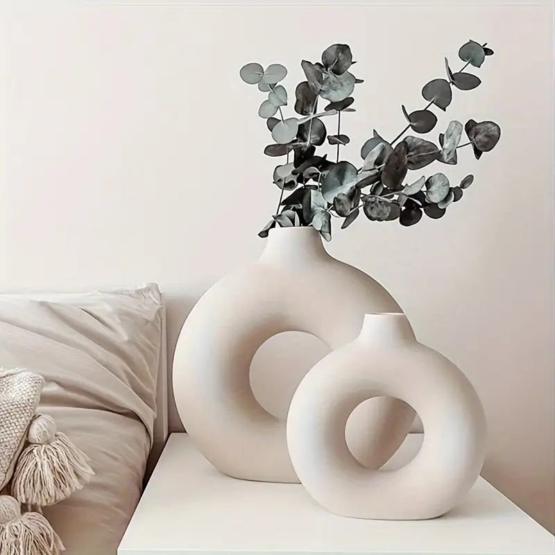 Vases en Céramique Élégants avec Design Étroit
