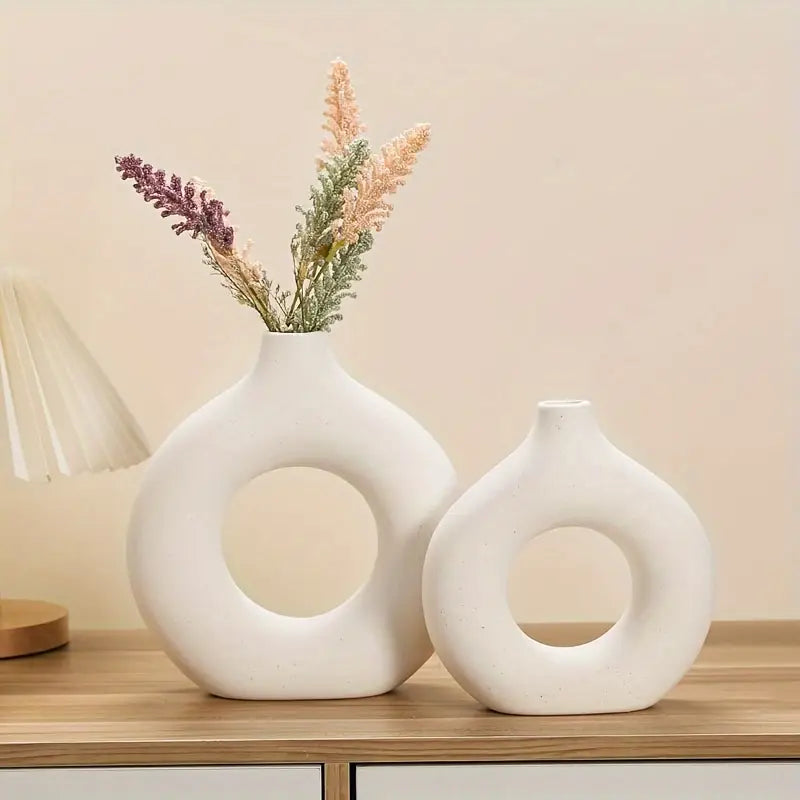 Vases en Céramique Élégants avec Design Étroit