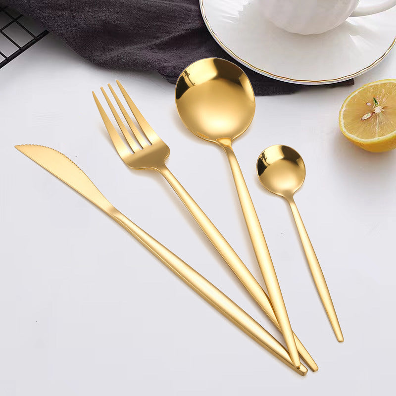 Ensemble de couverts dorés 48 pièces