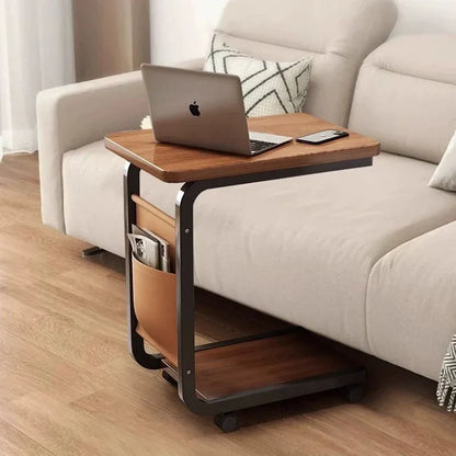 Table d'appoint en forme de C
