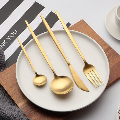 Ensemble de couverts dorés 48 pièces