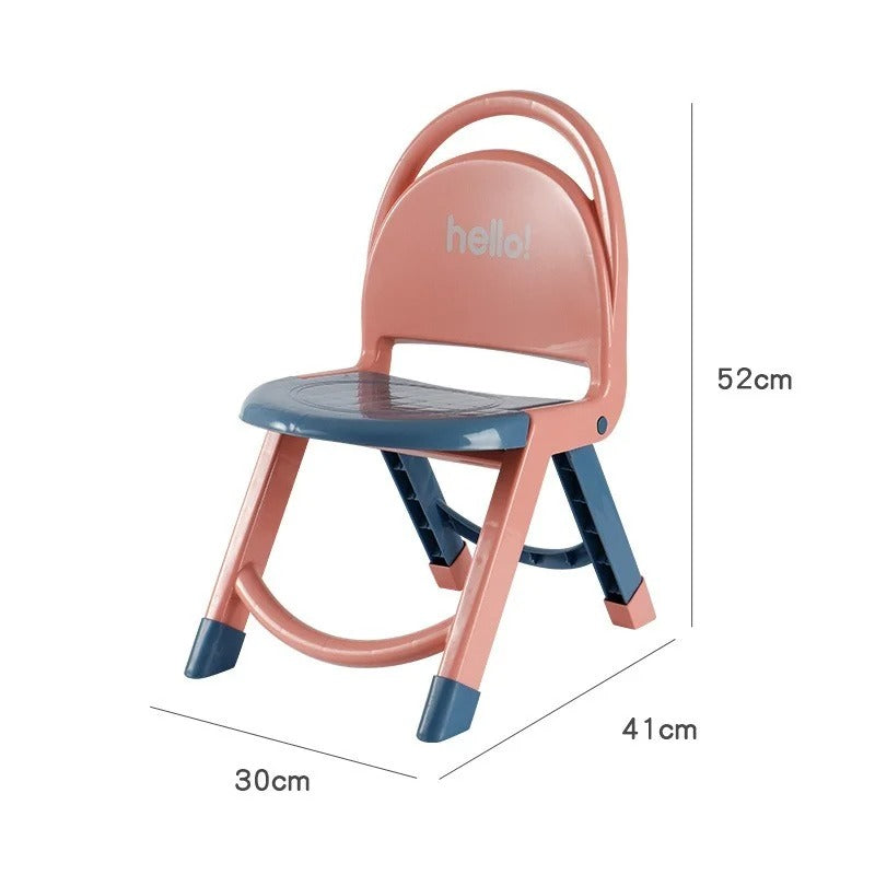 Petite chaise de maternelle pour bébé